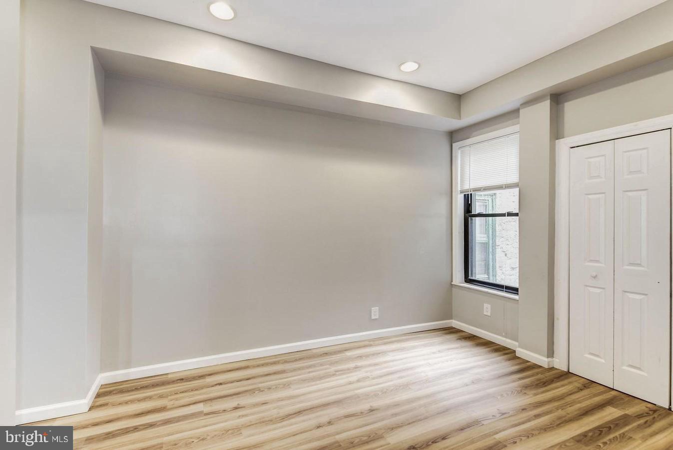 2343 N COLLEGE AVENUE Unit: 2