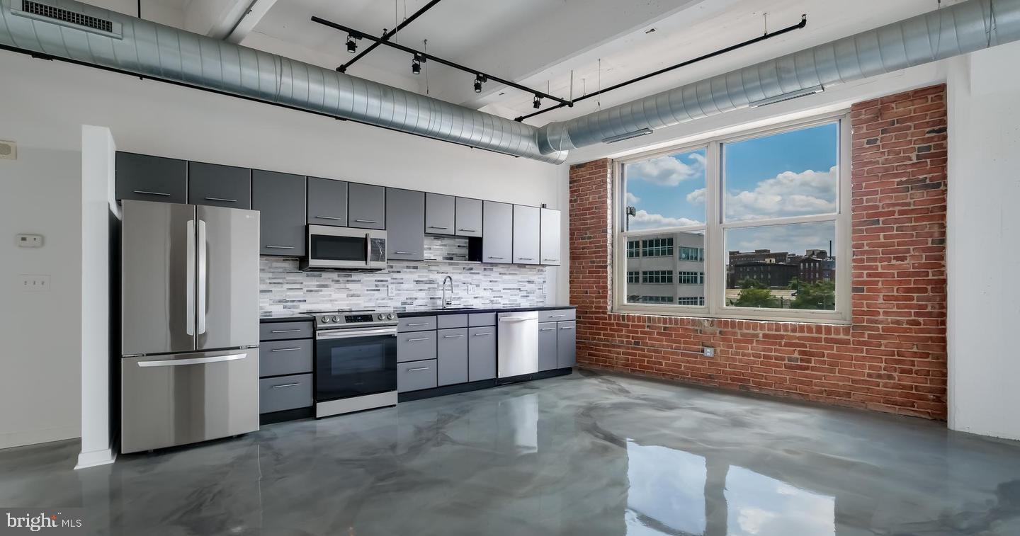 444 N 4TH STREET Unit: 409