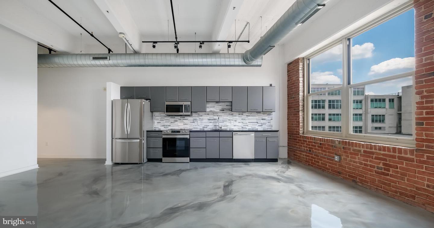 444 N 4TH STREET Unit: 409