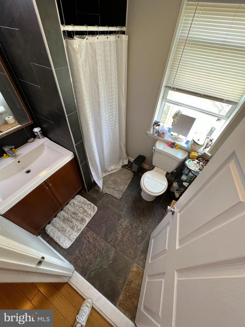 1716 N 18TH STREET Unit: 3