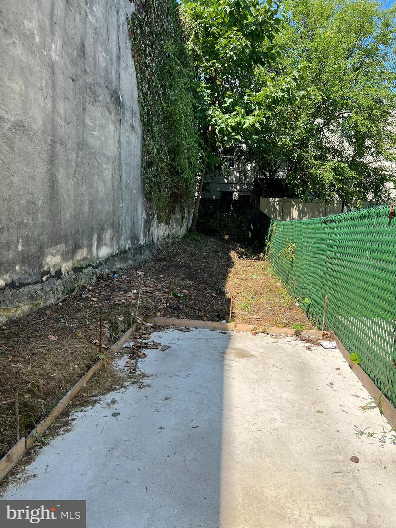 1716 N 18TH STREET Unit: 3