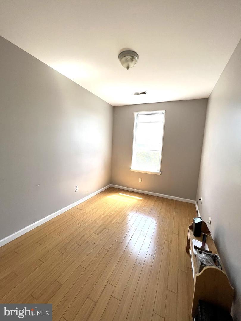 1716 N 18TH STREET Unit: 3