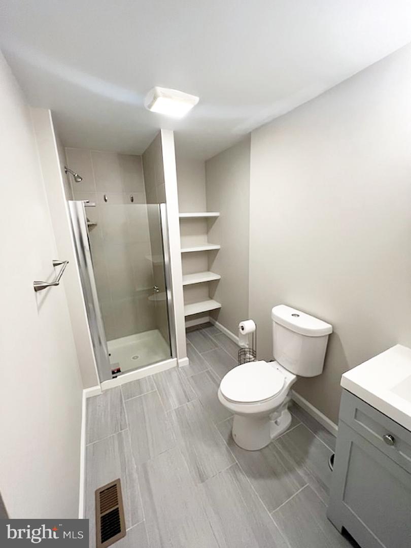 5815 CATHARINE STREET Unit: APT A