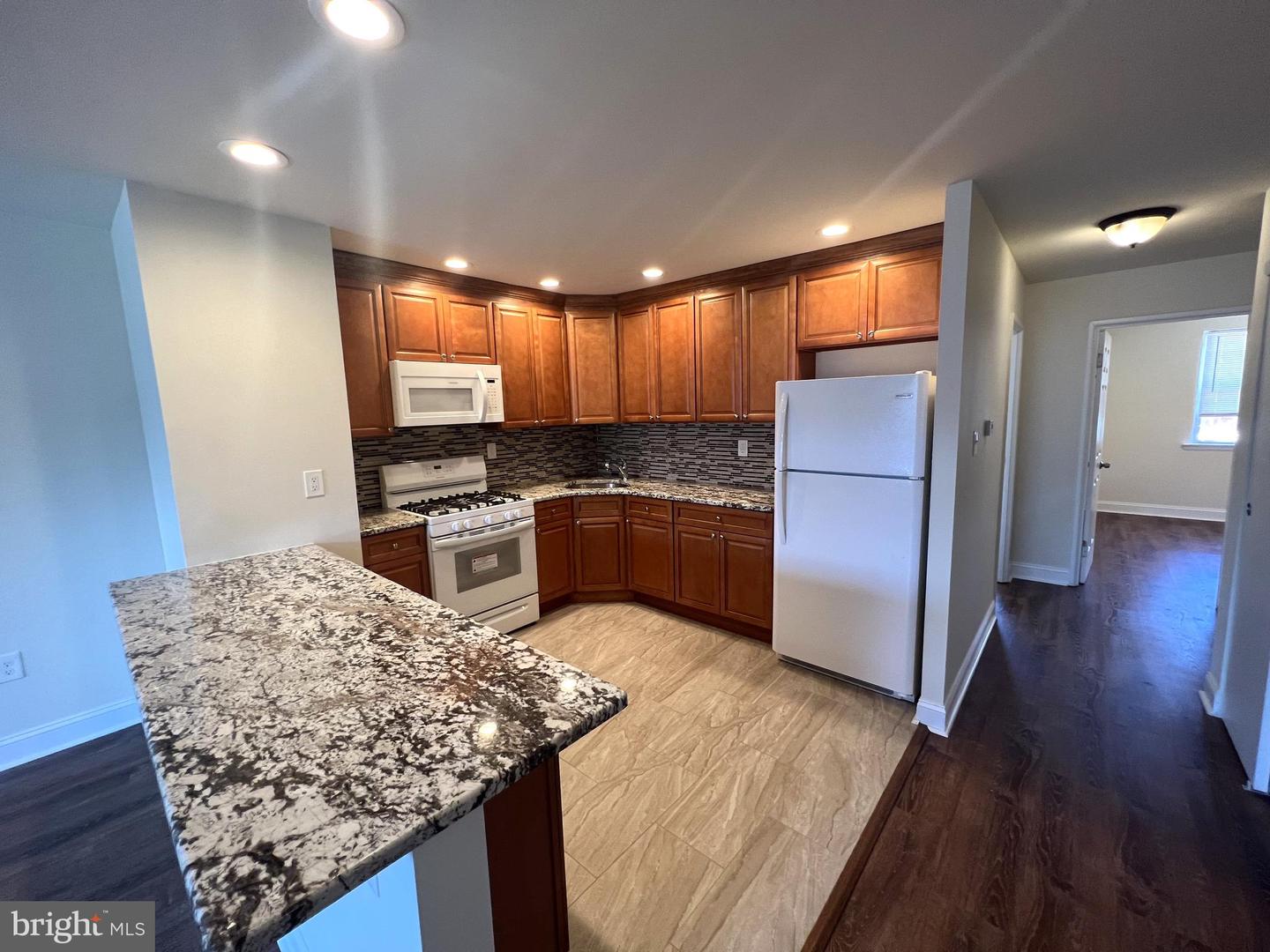 3979 ROWENA DRIVE Unit: 2