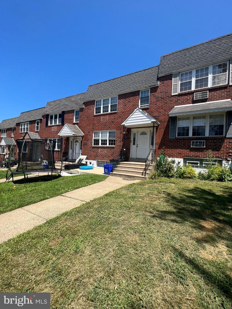 3979 ROWENA DRIVE Unit: 2