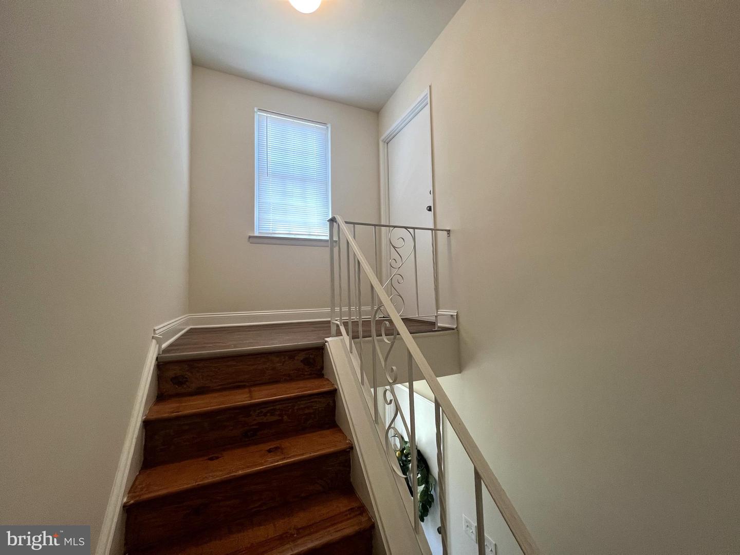 3979 ROWENA DRIVE Unit: 2