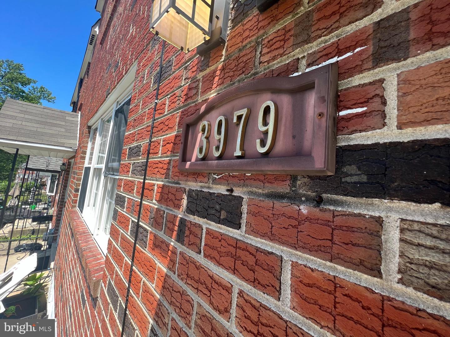 3979 ROWENA DRIVE Unit: 2