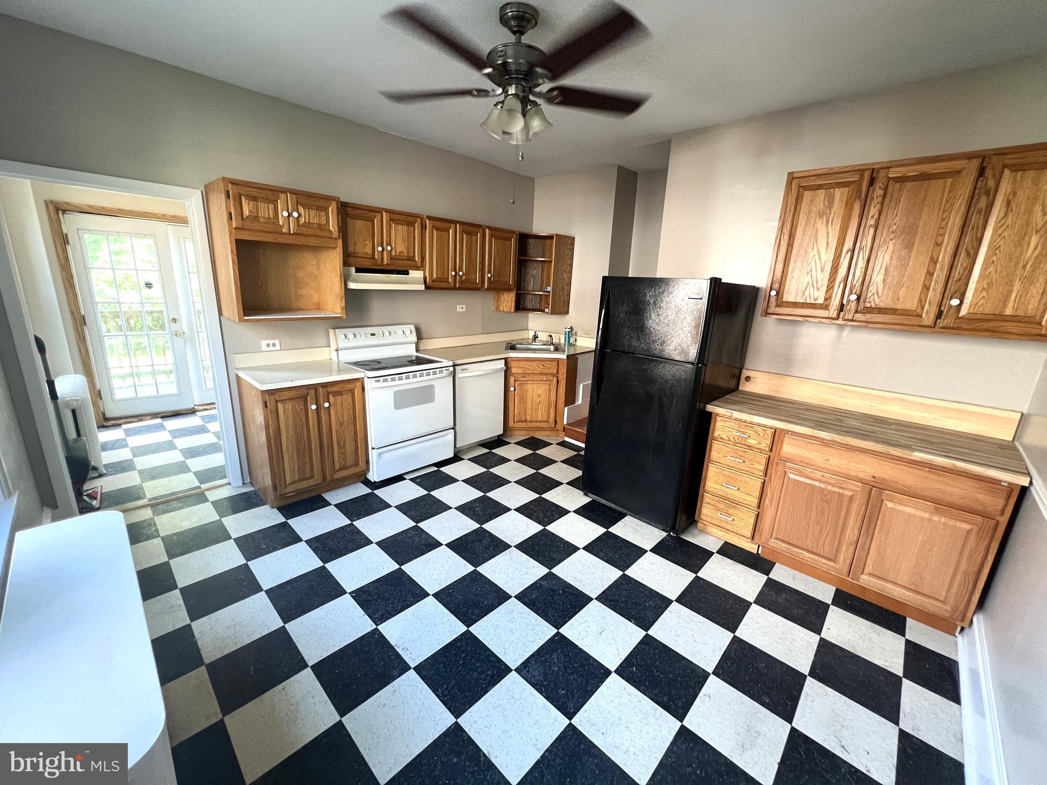 508 W HARVEY STREET Unit: 1