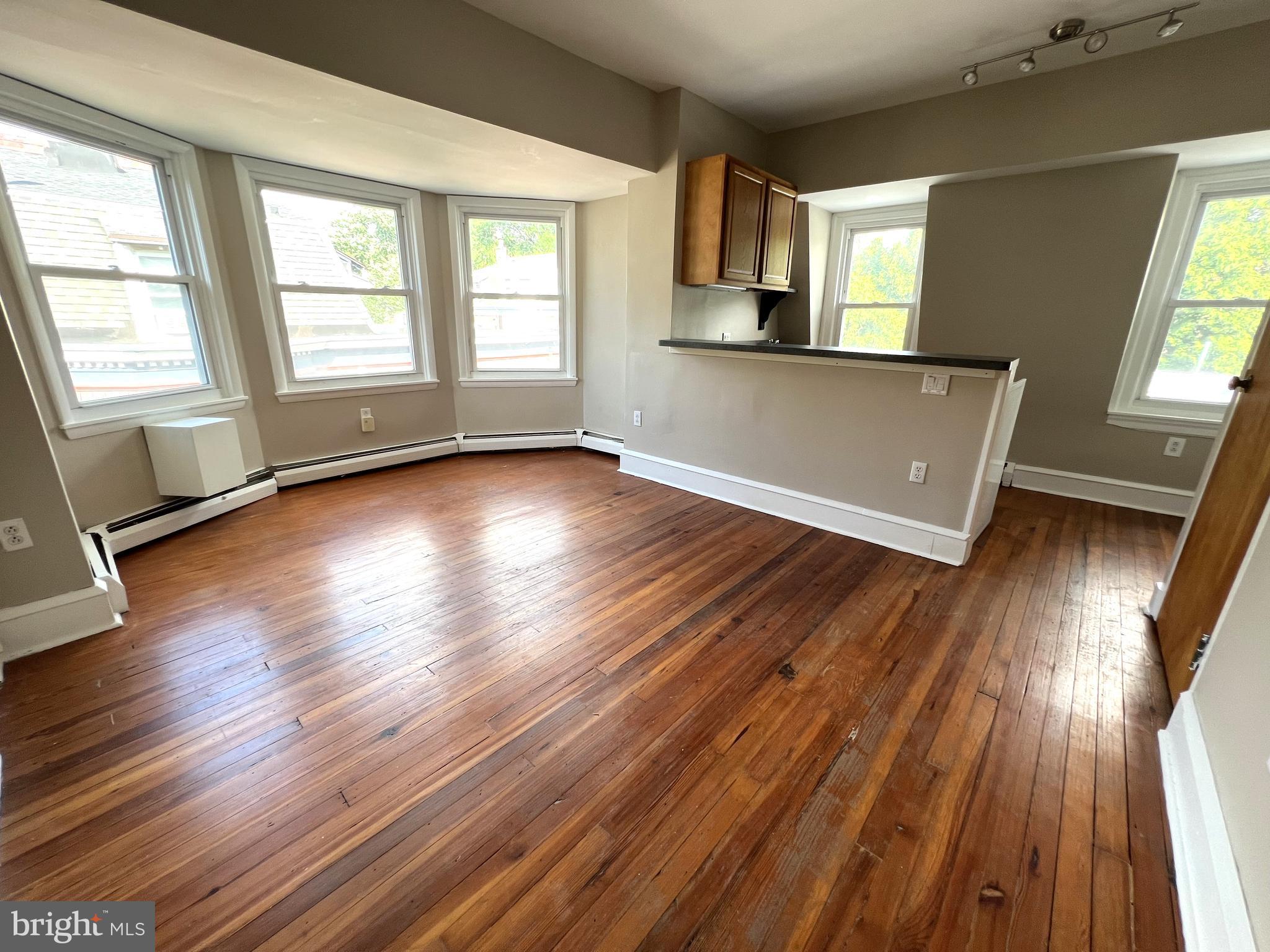 508 W HARVEY STREET Unit: 2