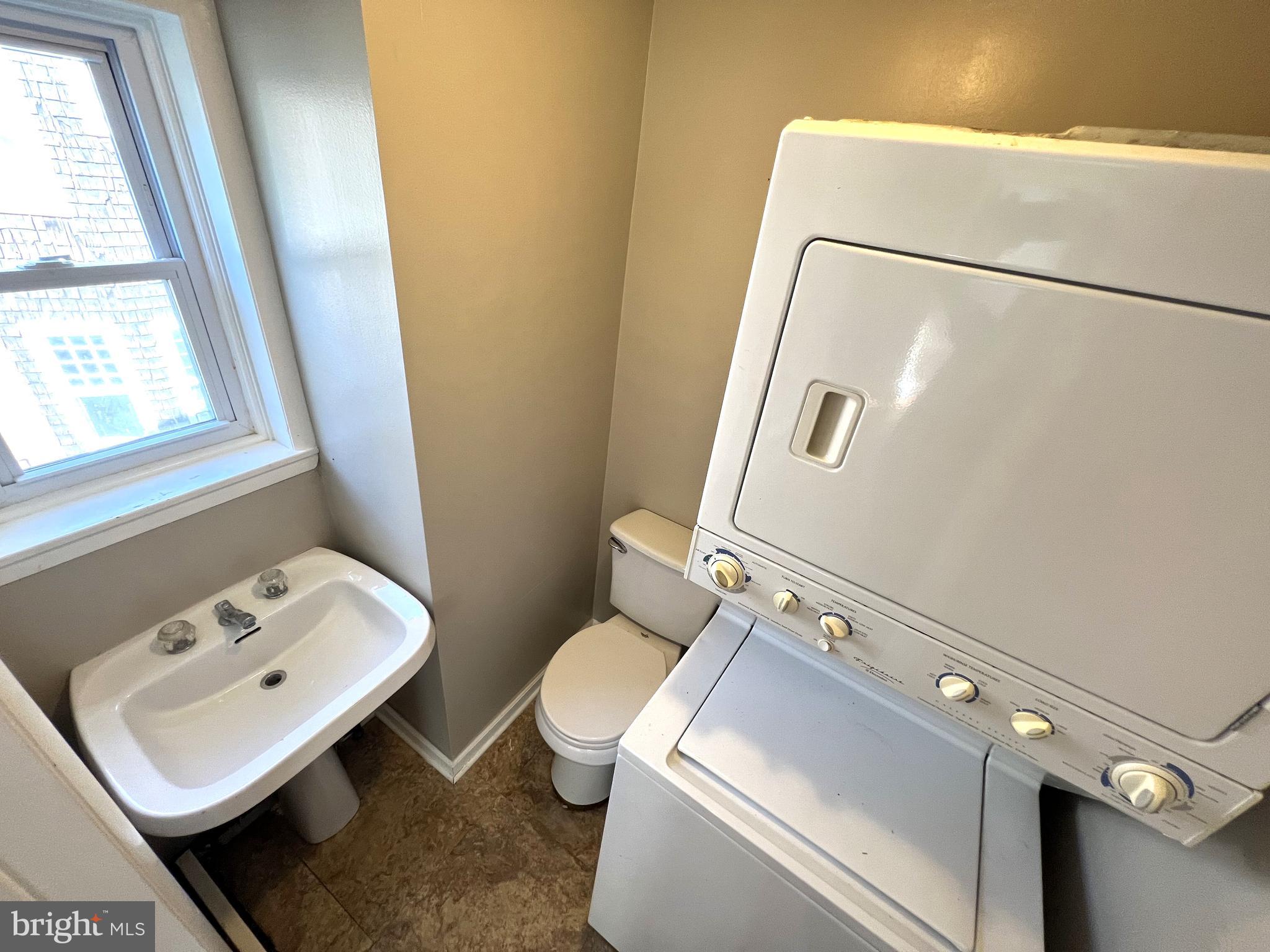 508 W HARVEY STREET Unit: 2