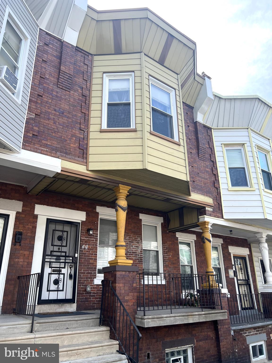 44 W Sharpnack STREET