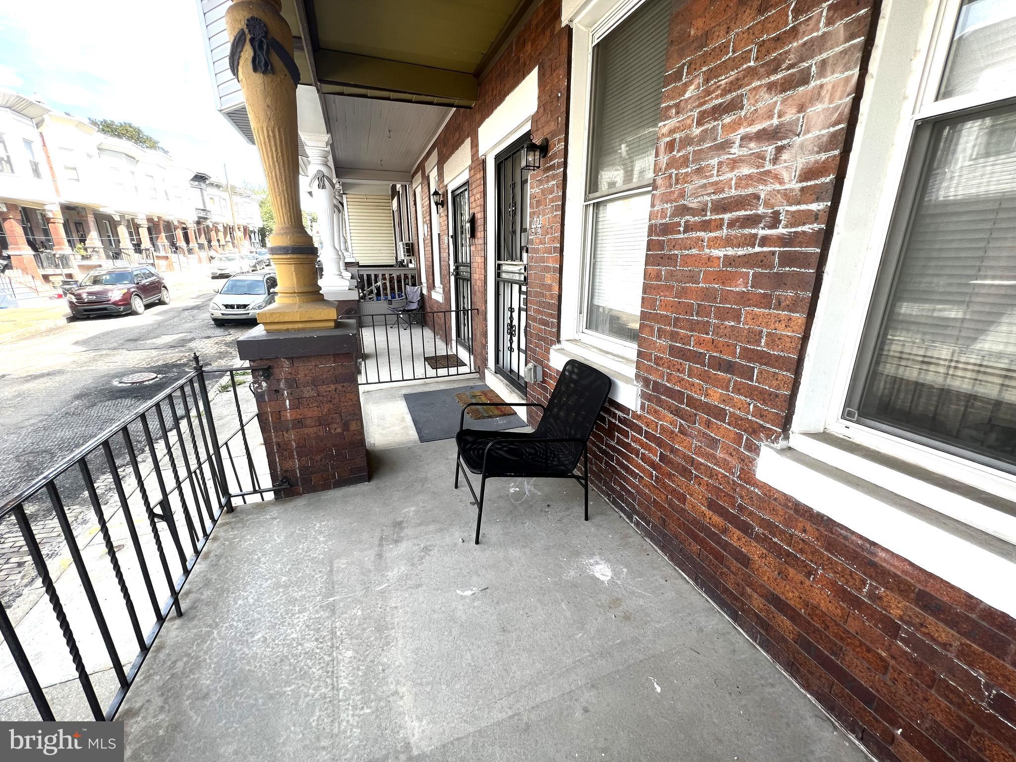 44 W Sharpnack STREET