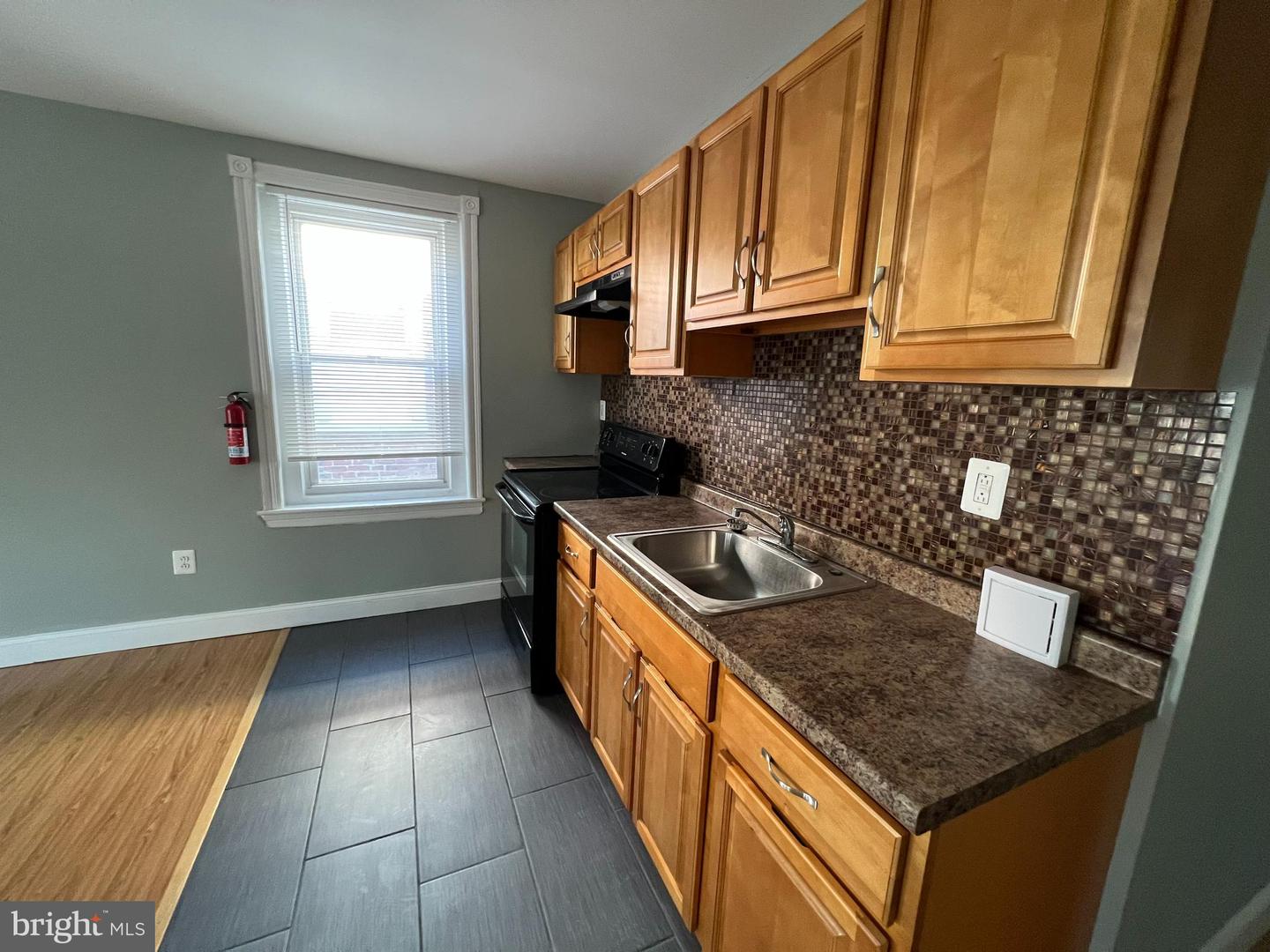 1419 N 61st STREET Unit: APT B
