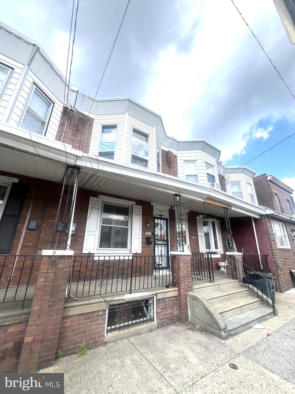2406 E CLEARFIELD ST
