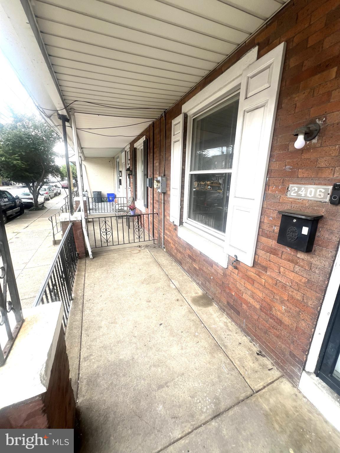 2406 E CLEARFIELD ST