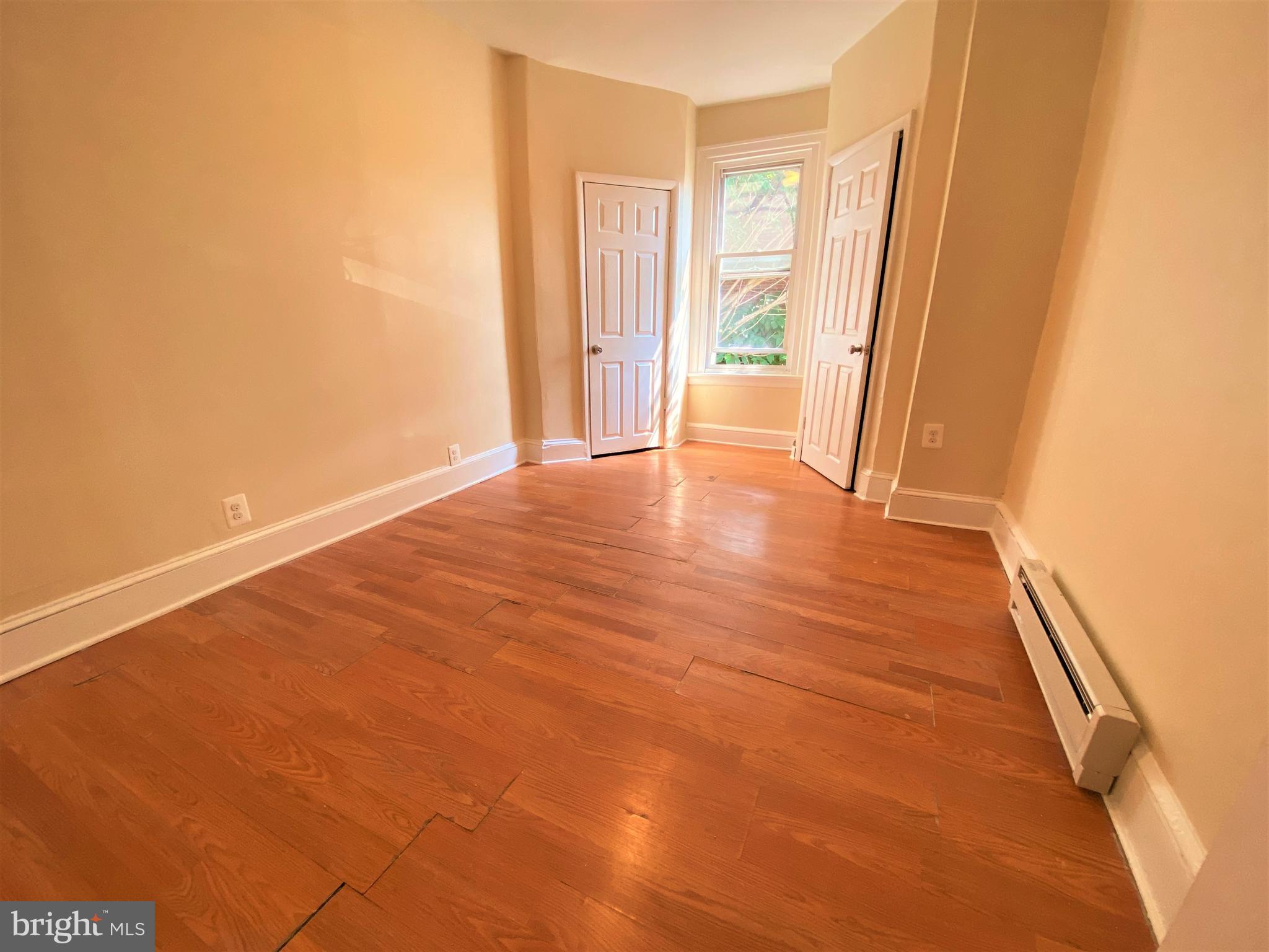 1051 S 54TH ST