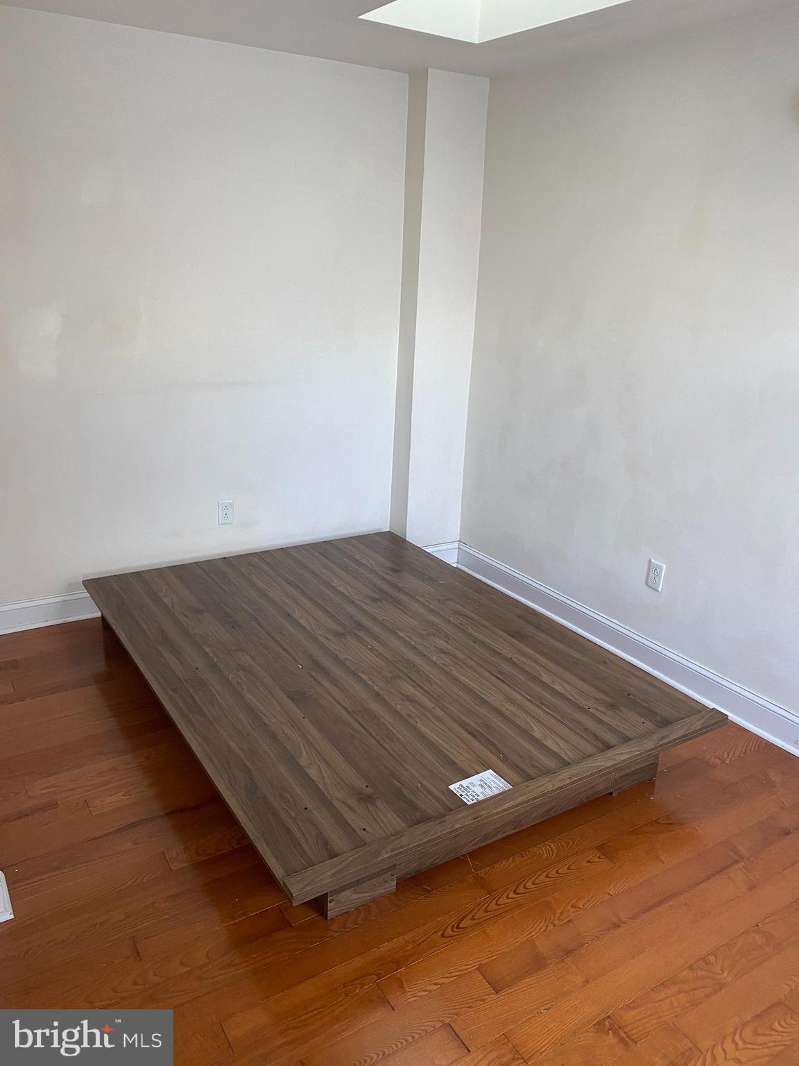 1431 W GIRARD AVE #2R