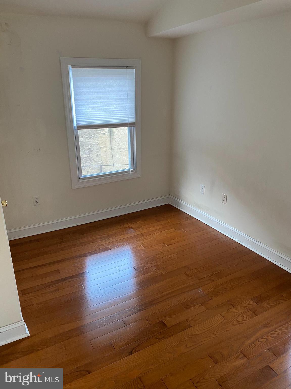1431 W GIRARD AVE #2R