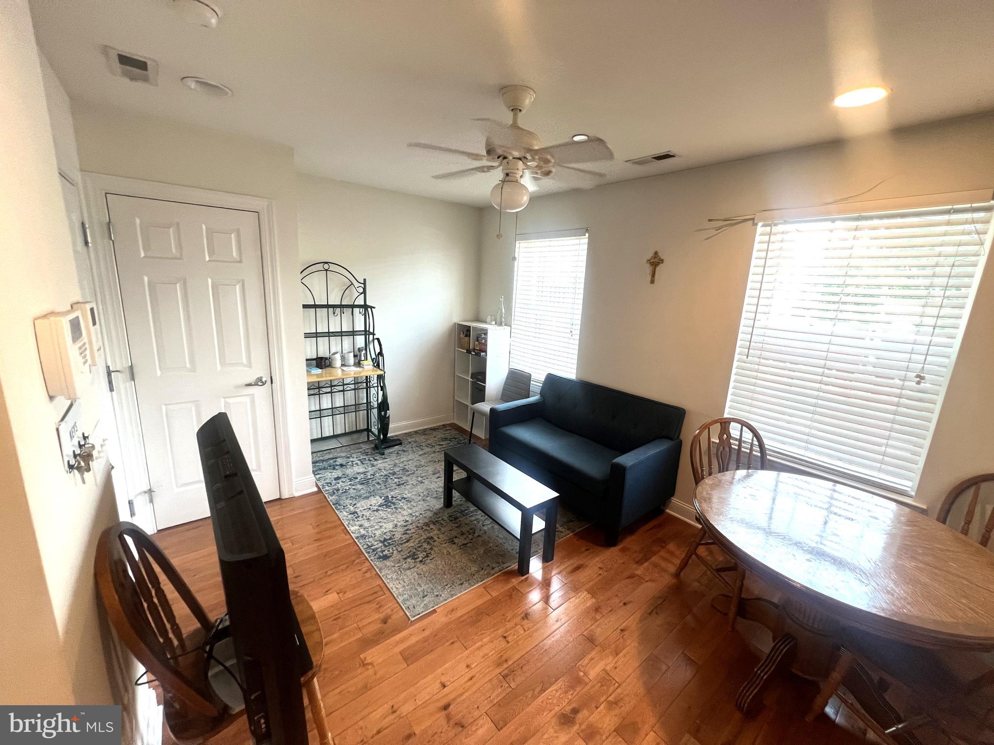2015 N CARLISLE ST #3