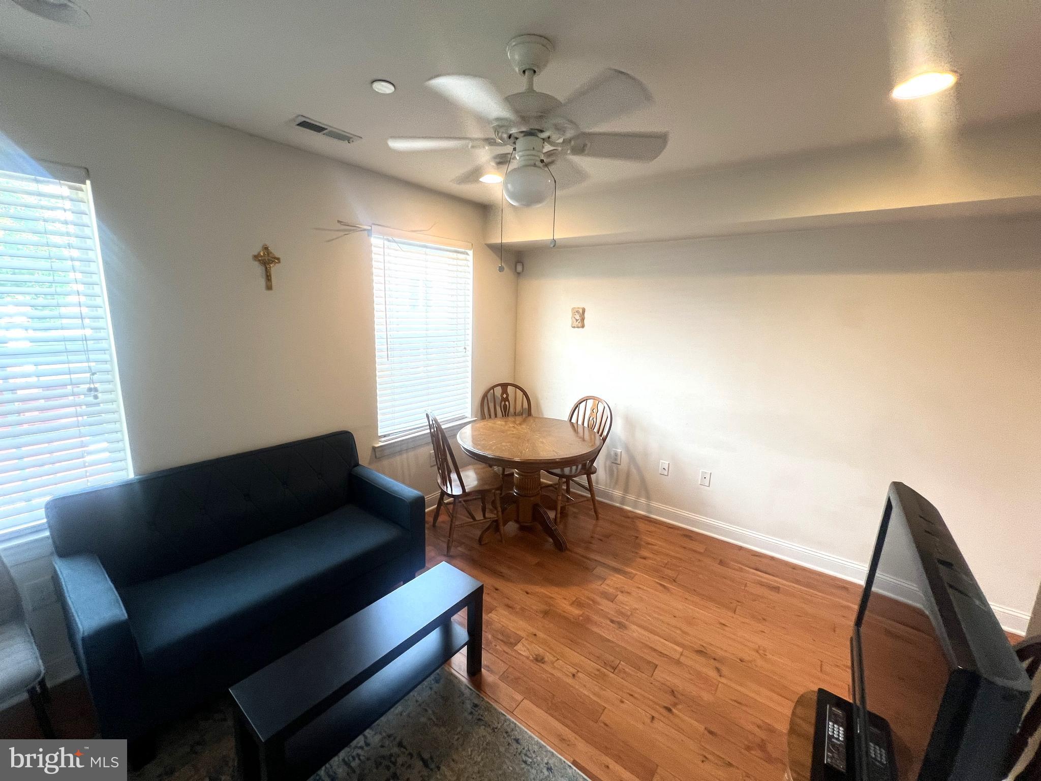 2015 N CARLISLE ST #3