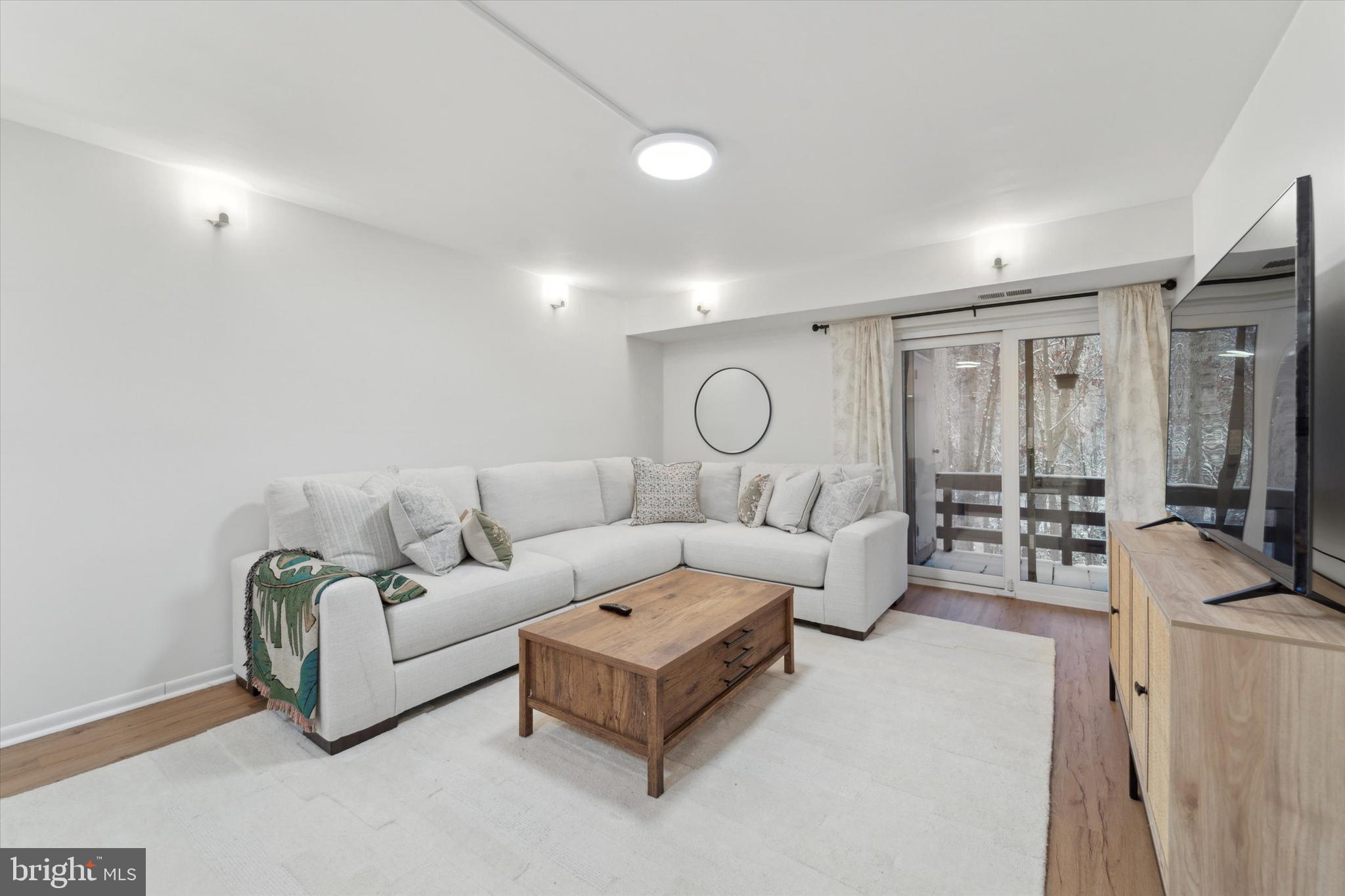 303 SHAWMONT AVE #UNIT F