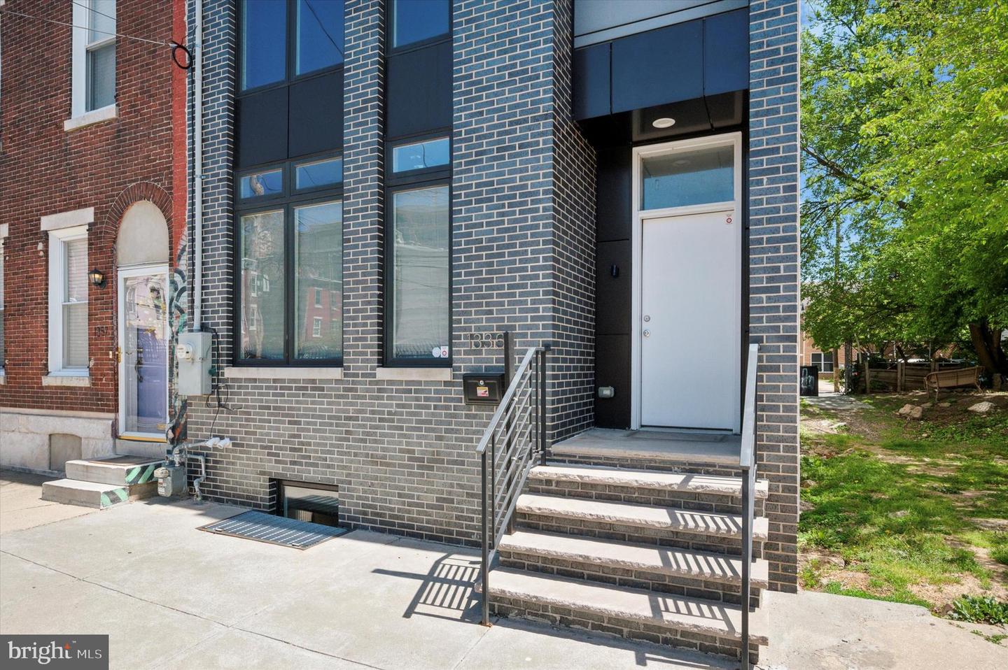 1335 N 4th St