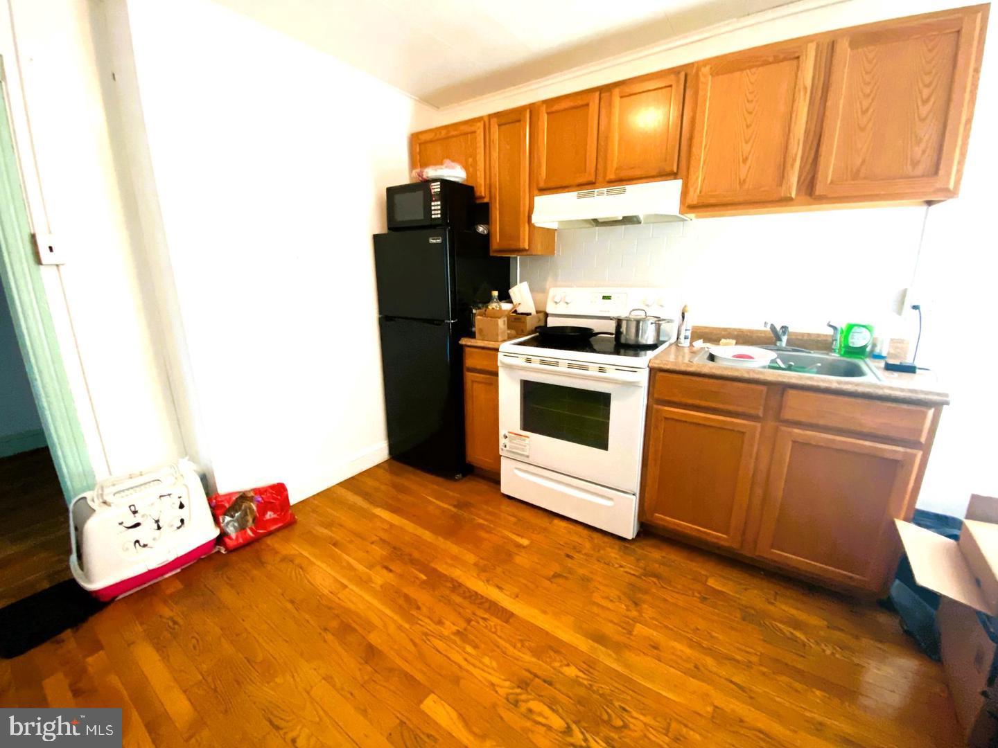 408 S 45TH ST #3R