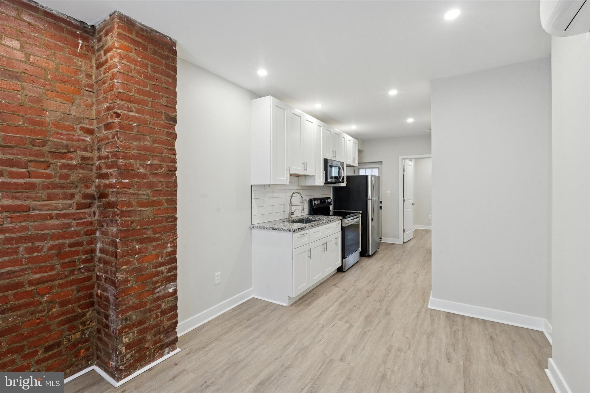 1925 S BONSALL STREET A (1ST FLOOR)