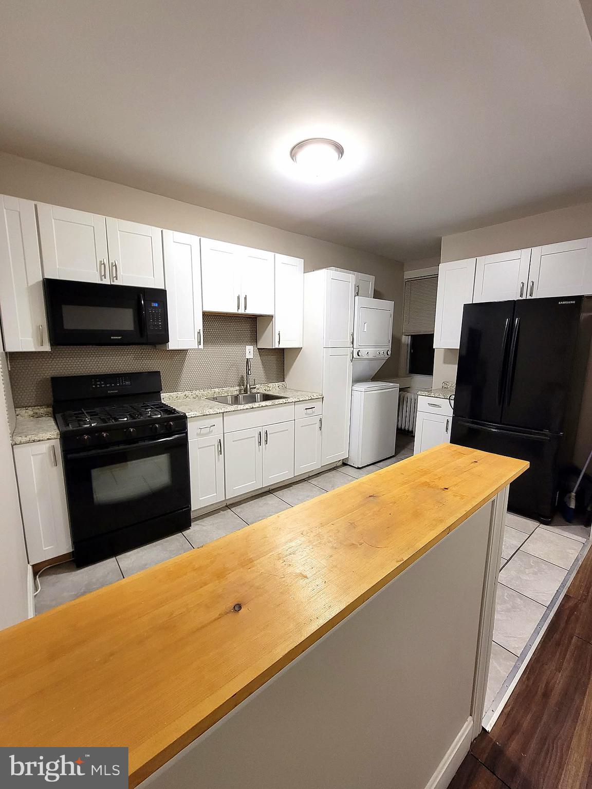 5815 CATHARINE STREET APT B (2ND FLOOR)