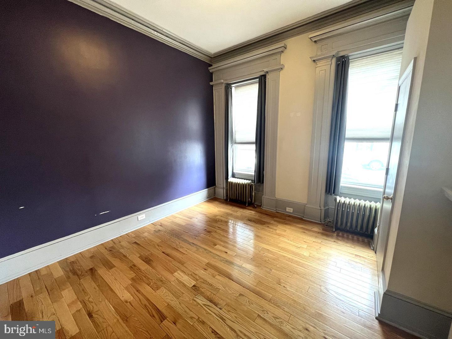 1431 W GIRARD AVENUE 1F