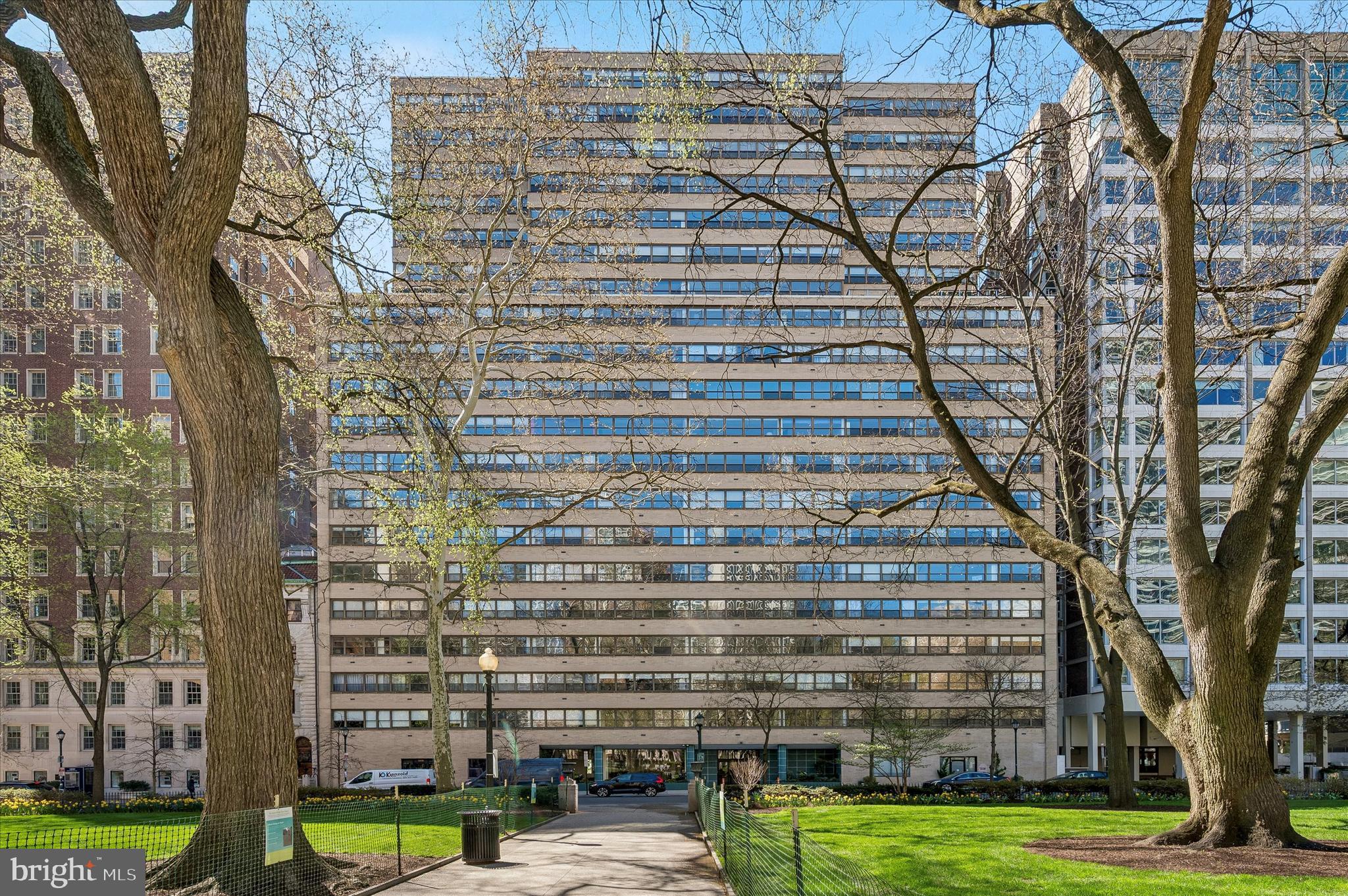 1810 RITTENHOUSE SQUARE 2007