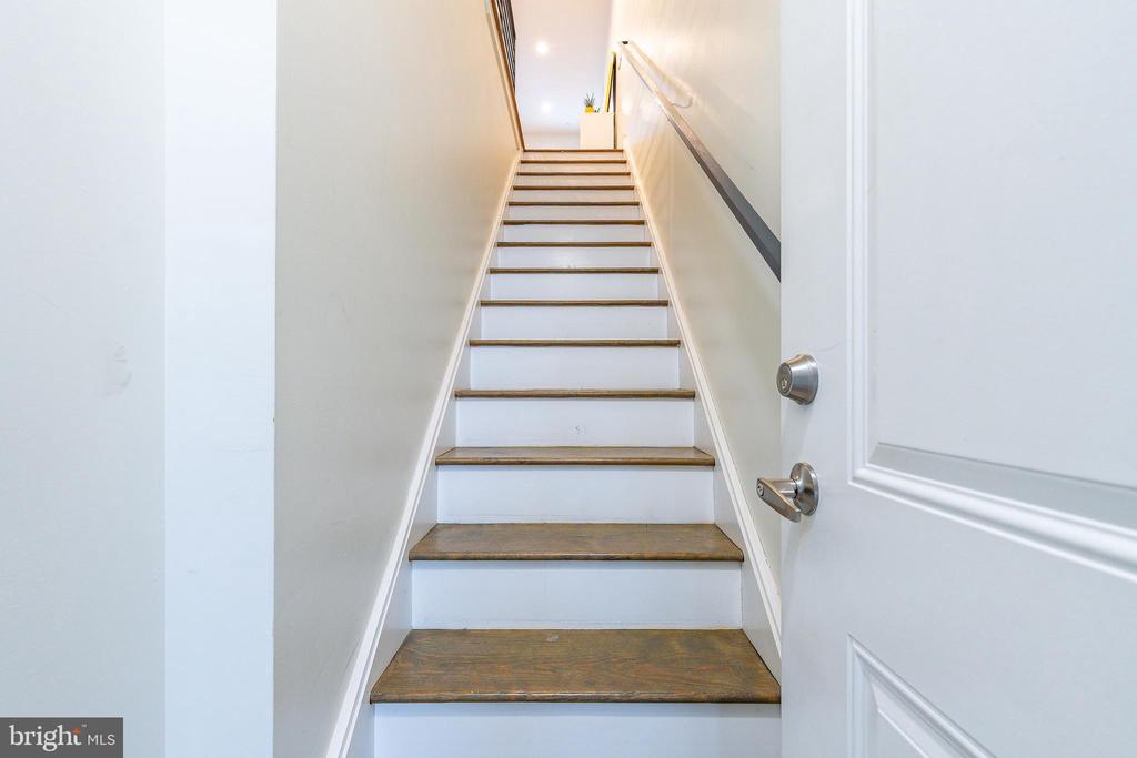 1237 N 5TH STREET Unit: 2