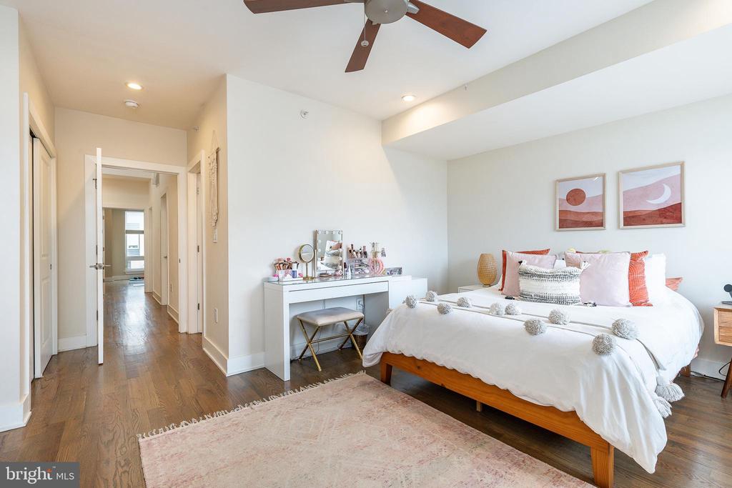 1237 N 5TH STREET Unit: 2