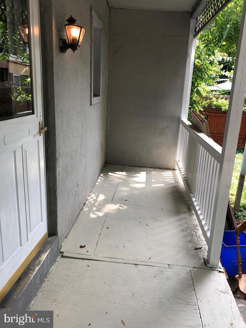 247 GREEN LANE