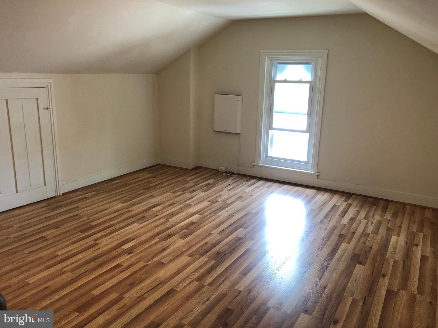 247 GREEN LANE