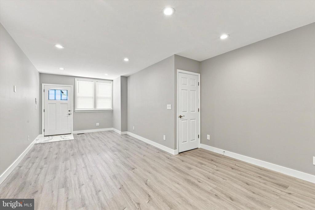 2649 E CLEARFIELD STREET Unit: UNIT A (1ST FLOOR)