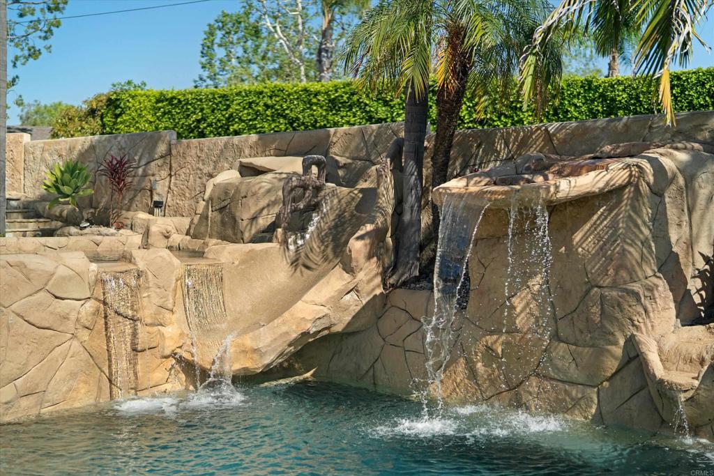18605 Villa Drive