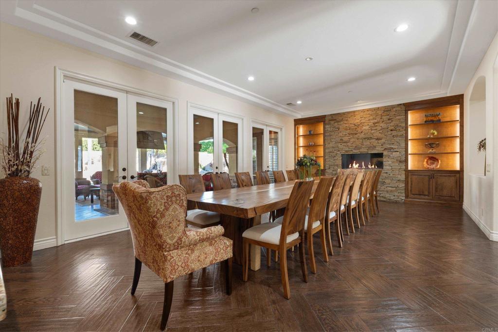 18605 Villa Drive