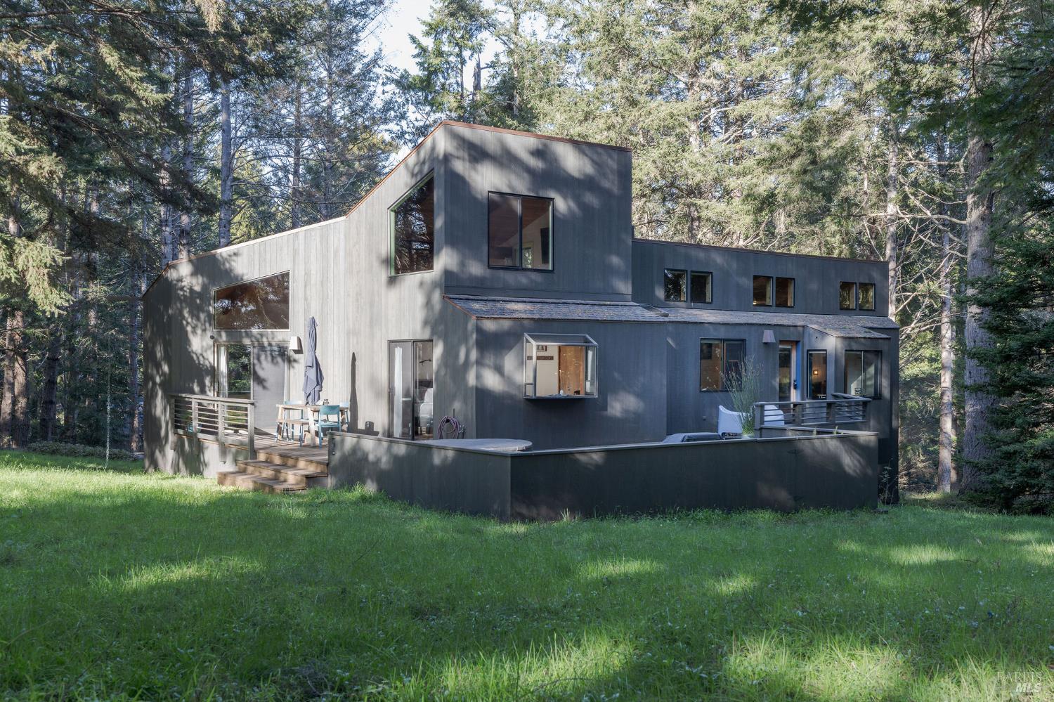 880 River Beach Road