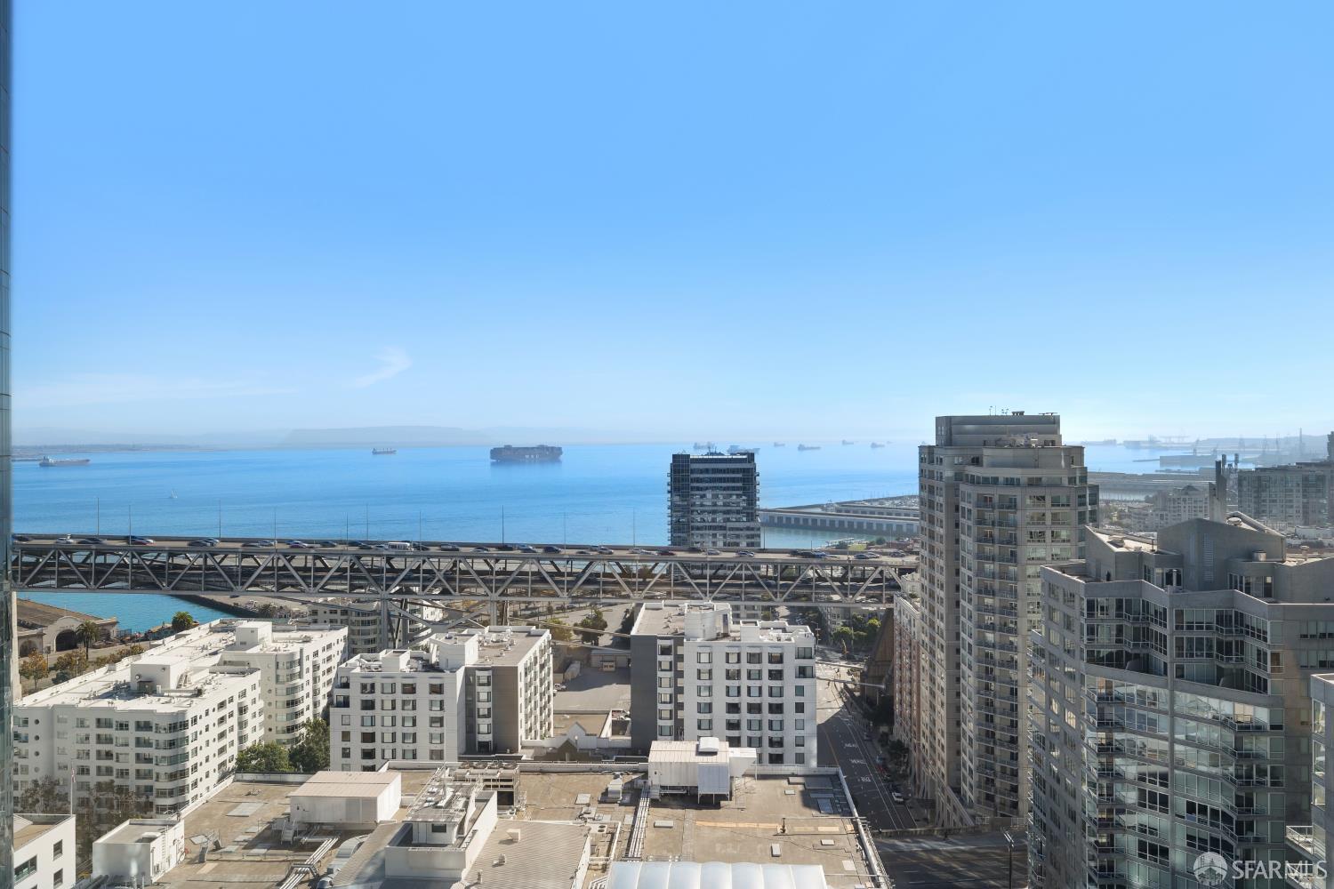 201 Folsom Street Unit: #27F