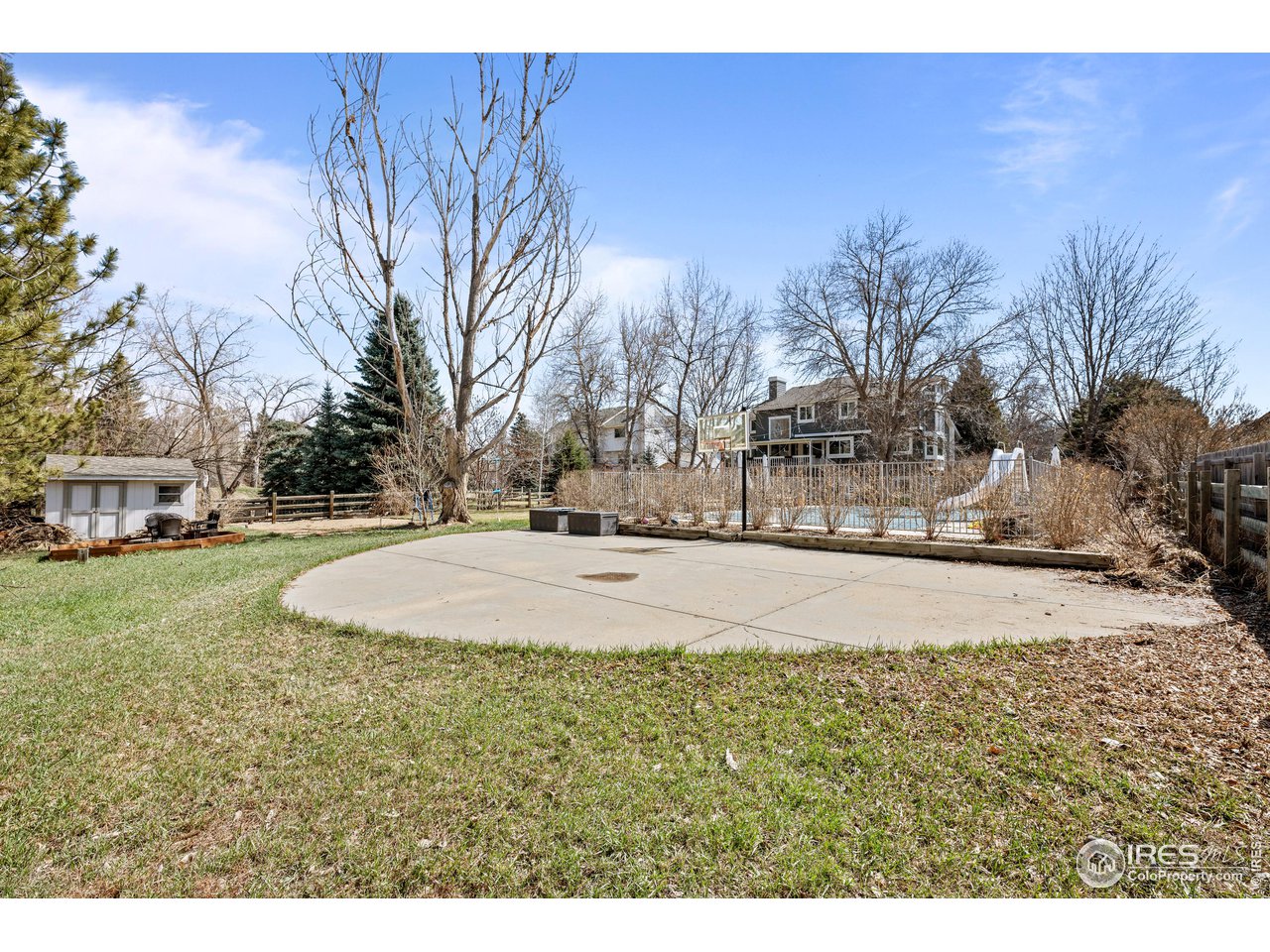 7995 Centrebridge Dr