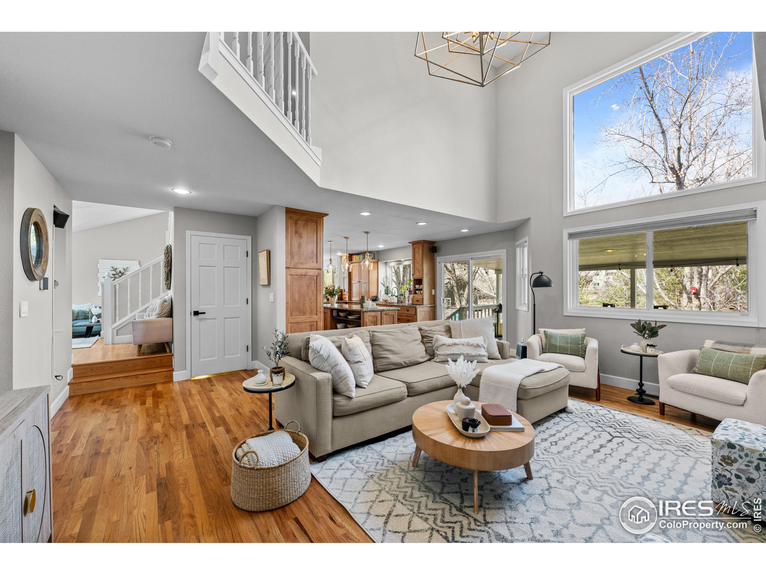 7995 Centrebridge Dr