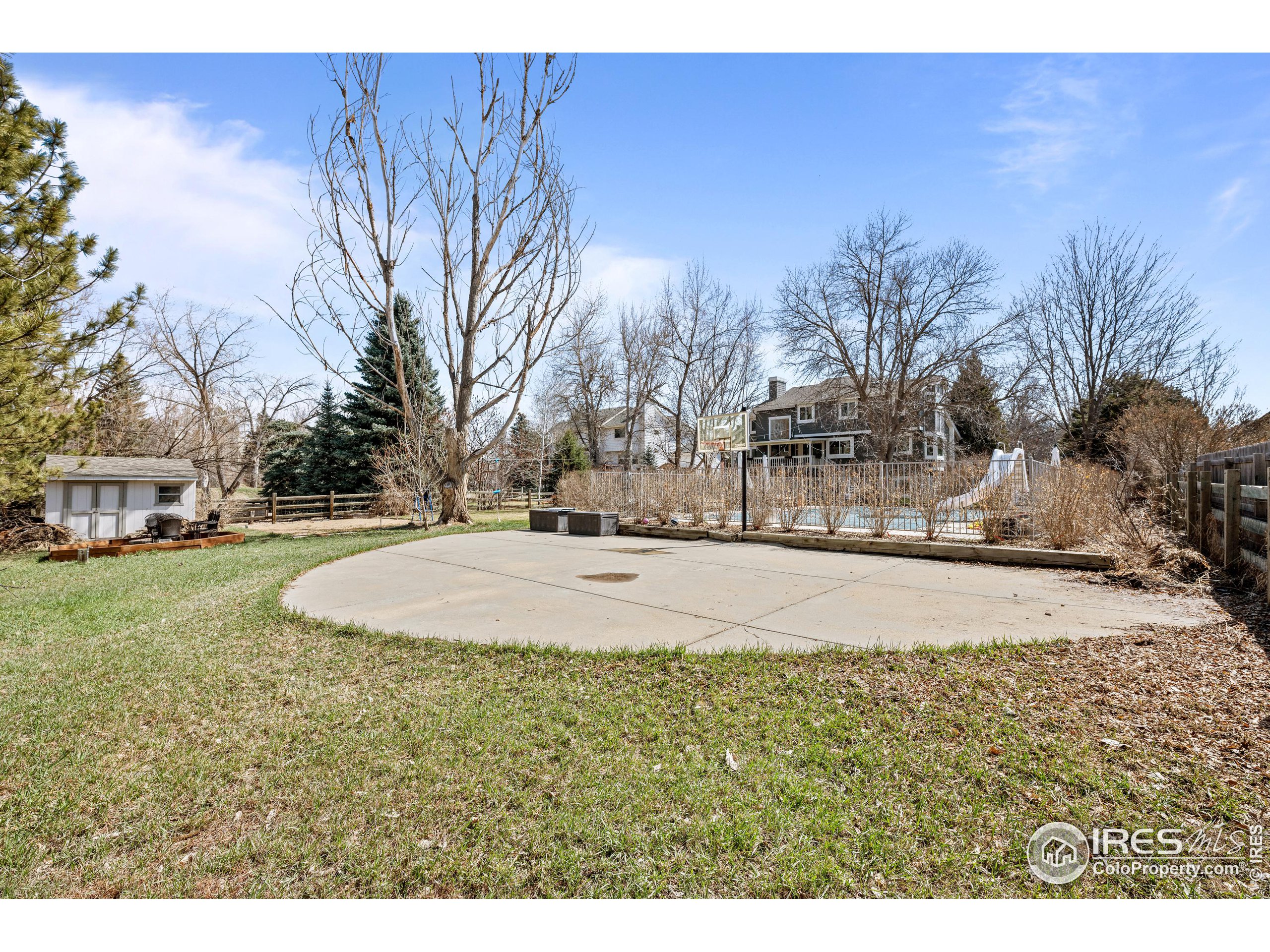 7995 Centrebridge Dr