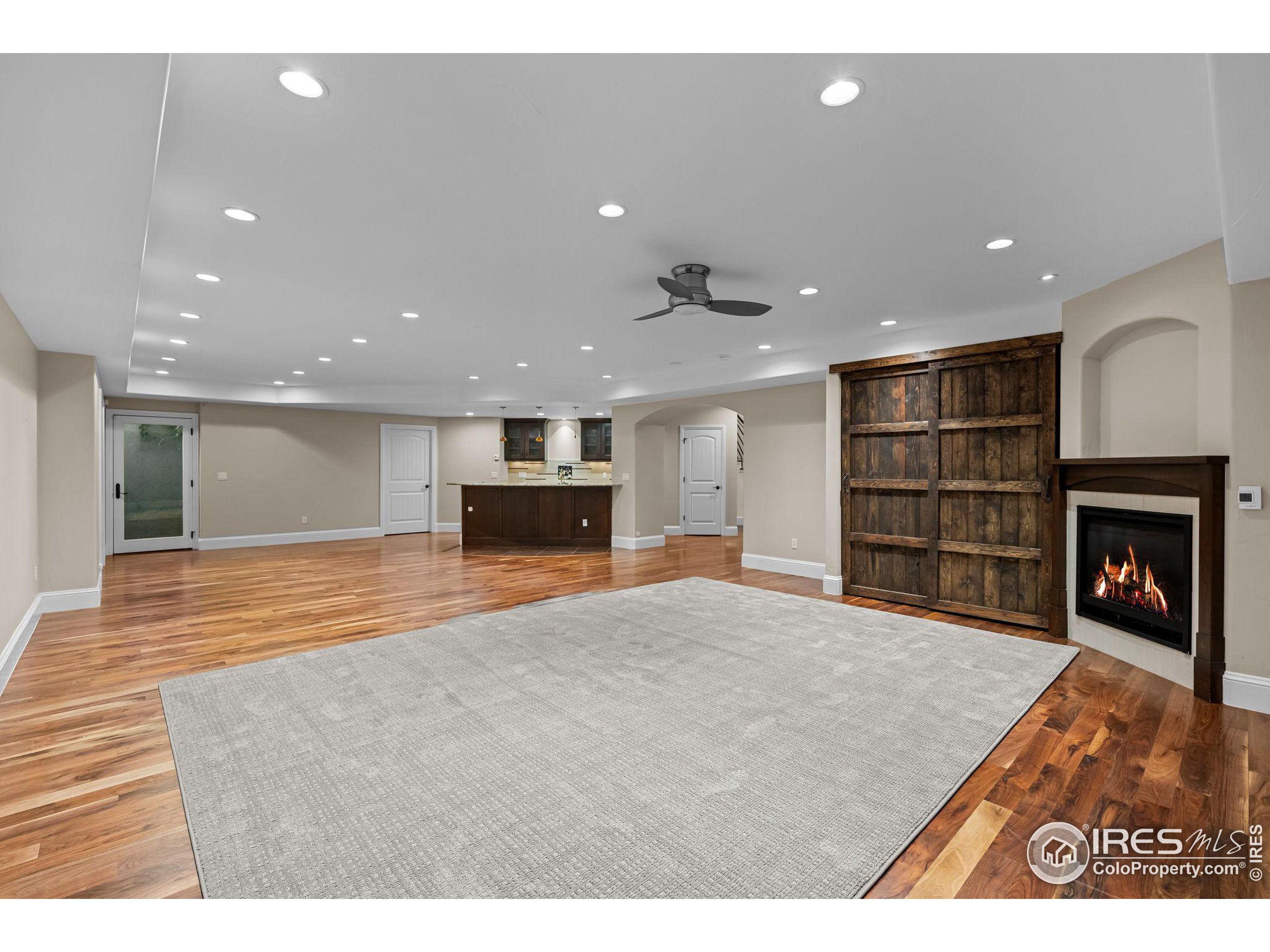 7341 Erin Ct