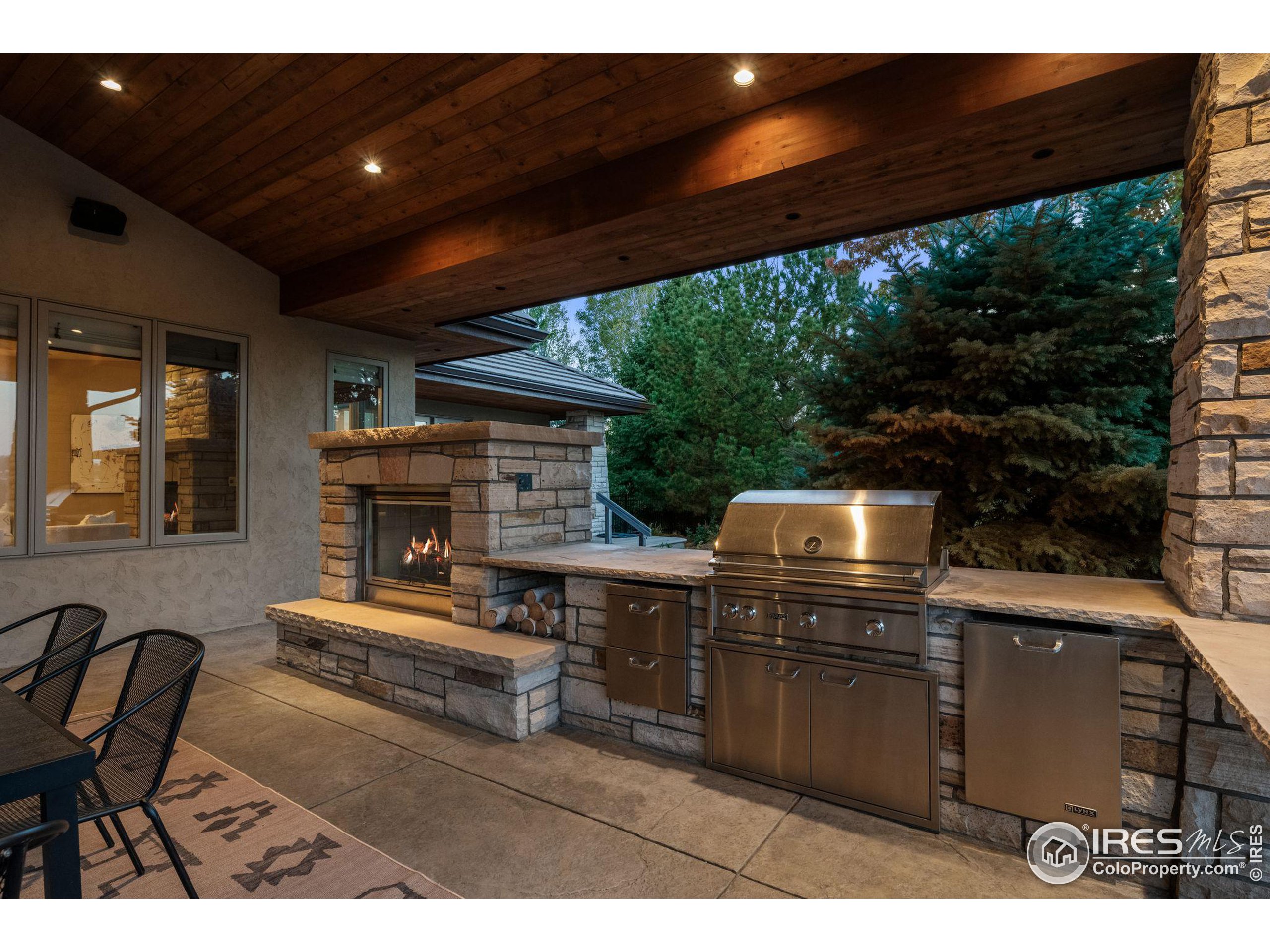 7341 Erin Ct