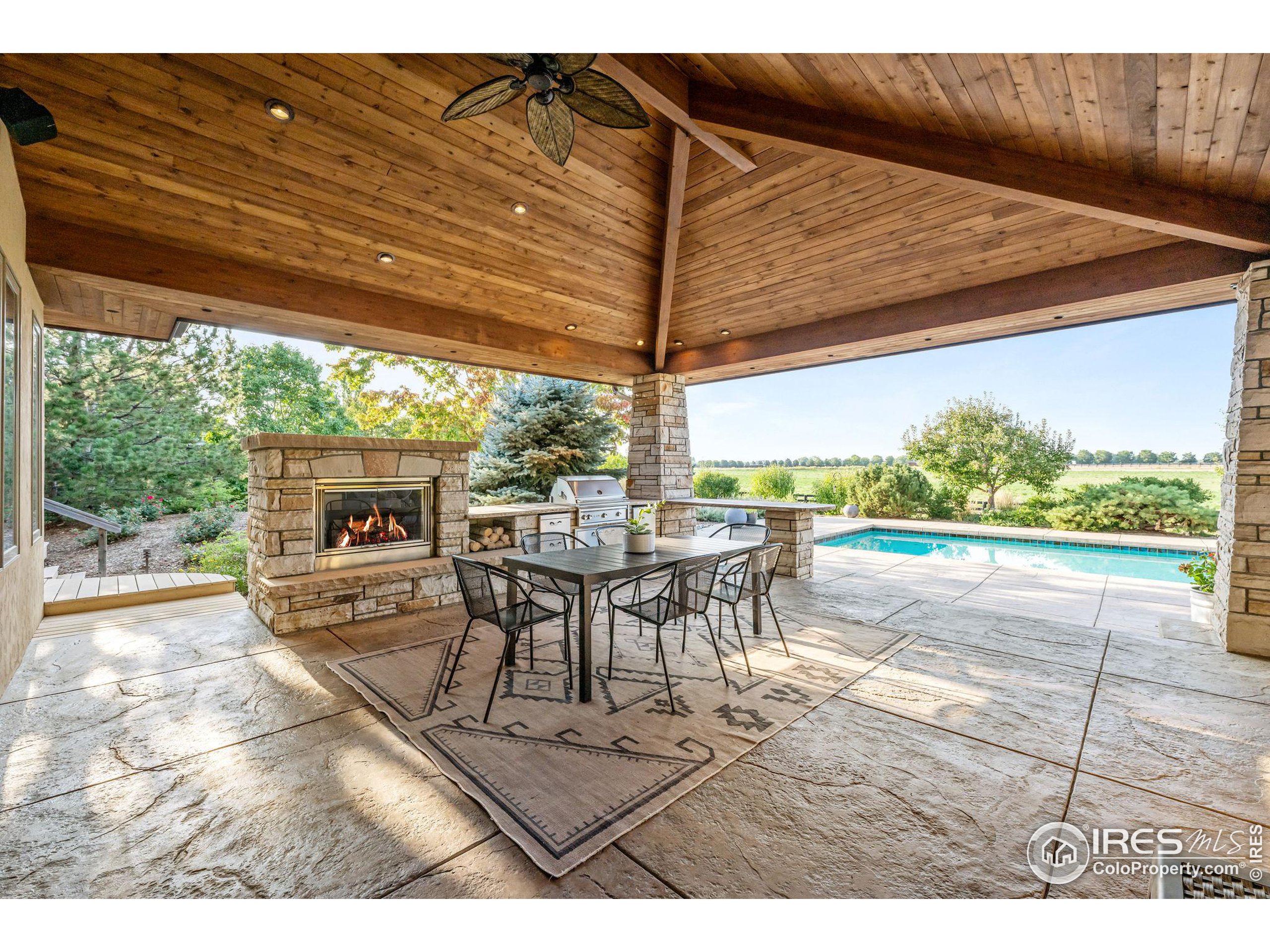 7341 Erin Ct