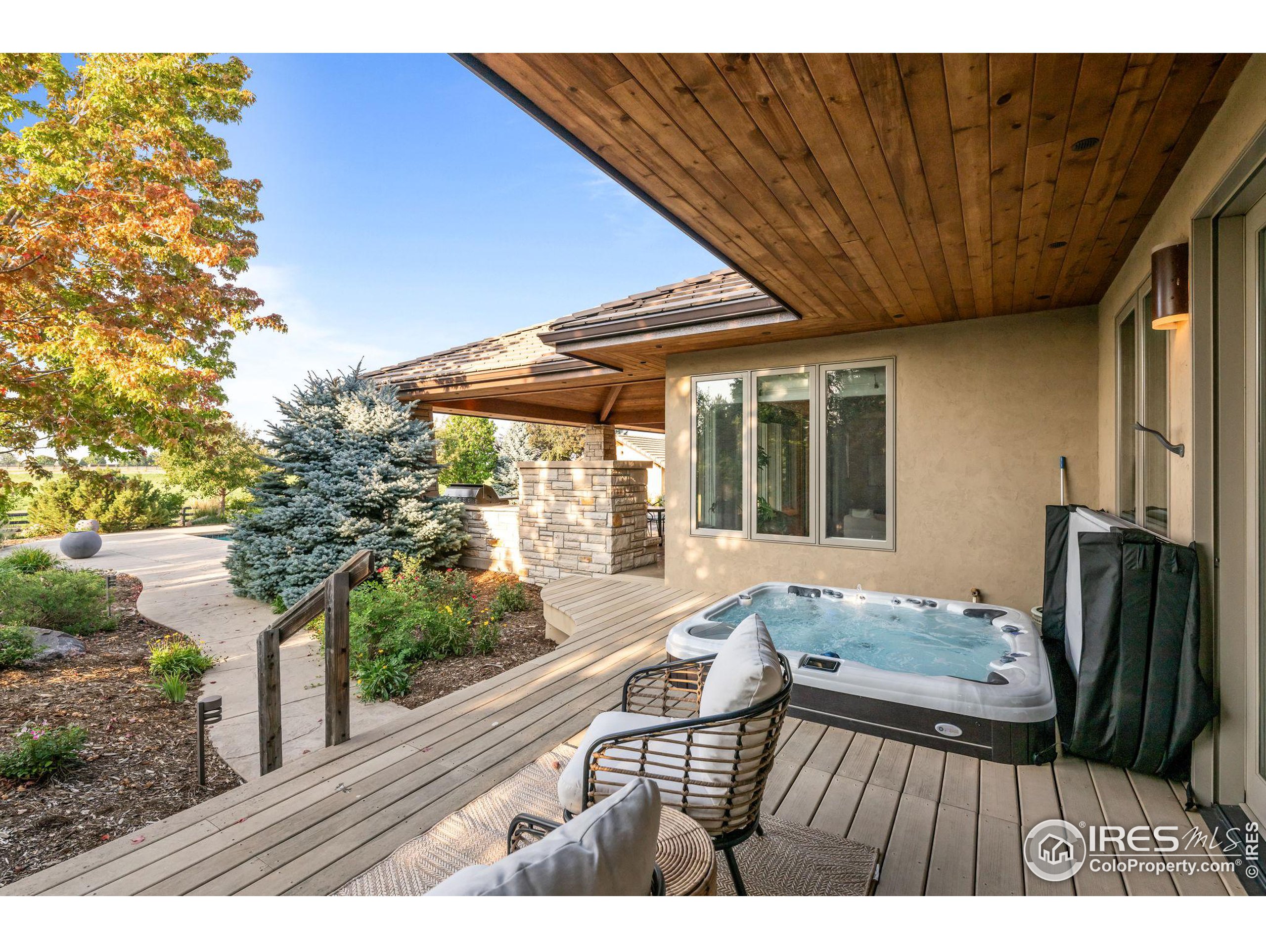 7341 Erin Ct