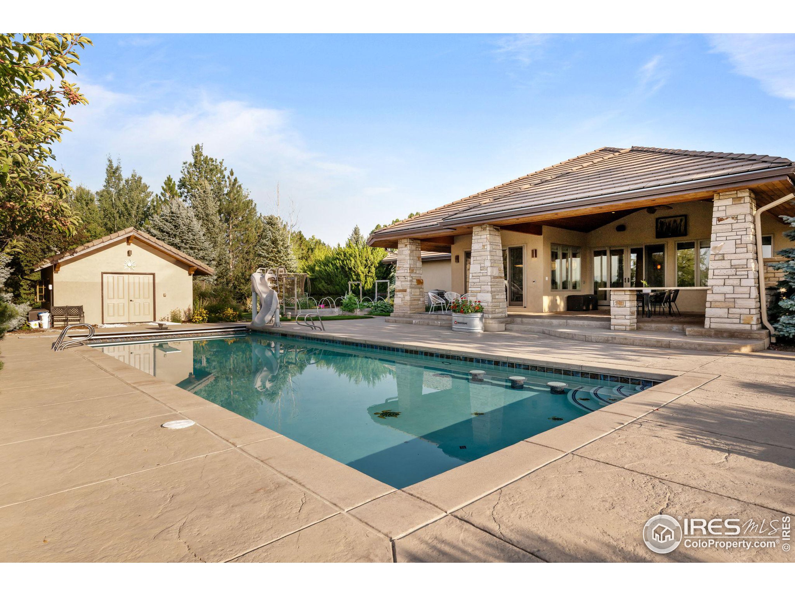 7341 Erin Ct