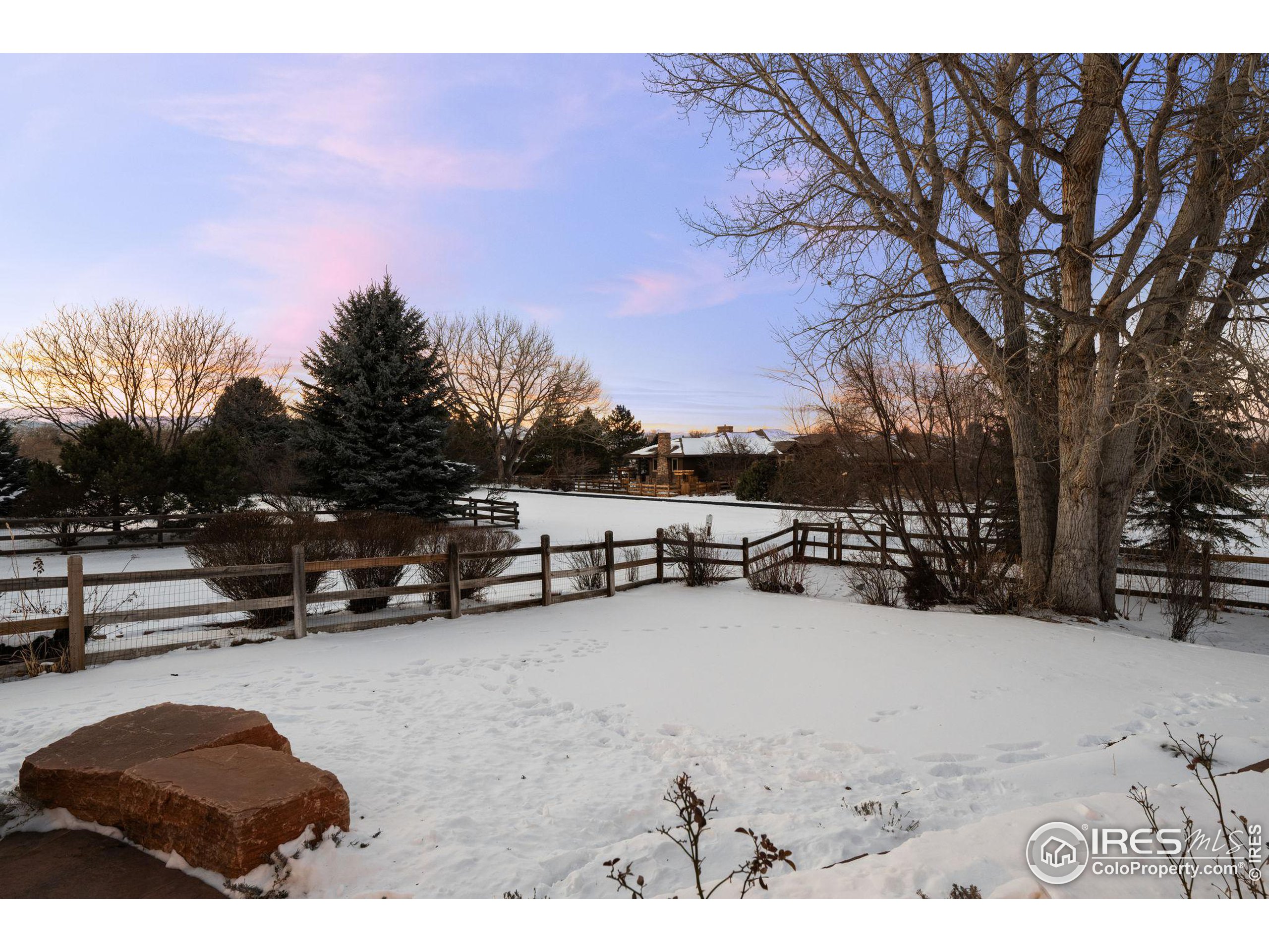7172 Waterford Ct