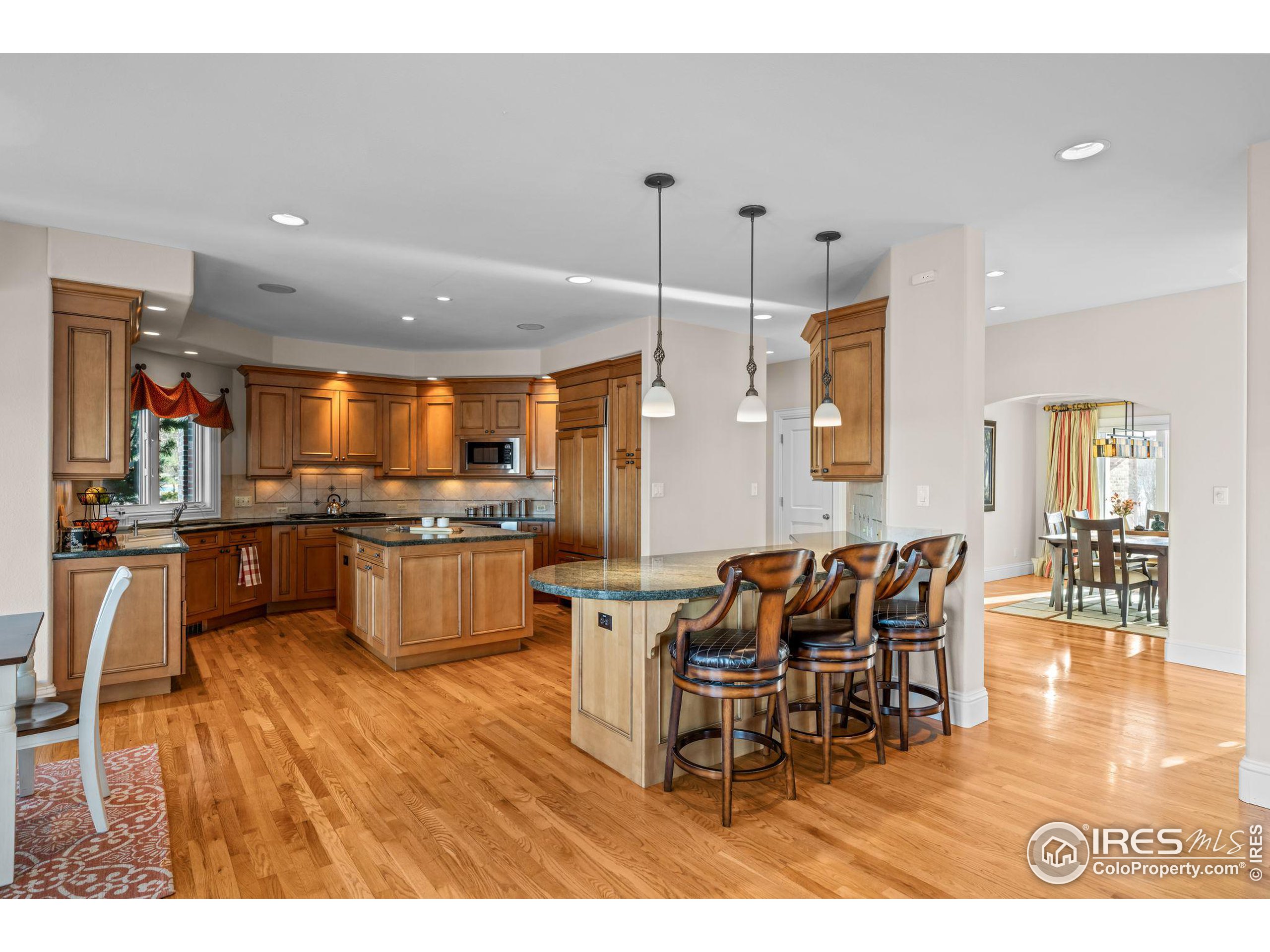 7172 Waterford Ct